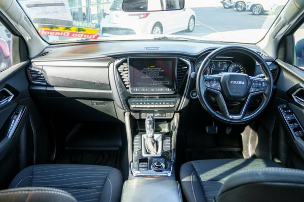 2022 Isuzu MU-X RJ LS-U SUV Image 19