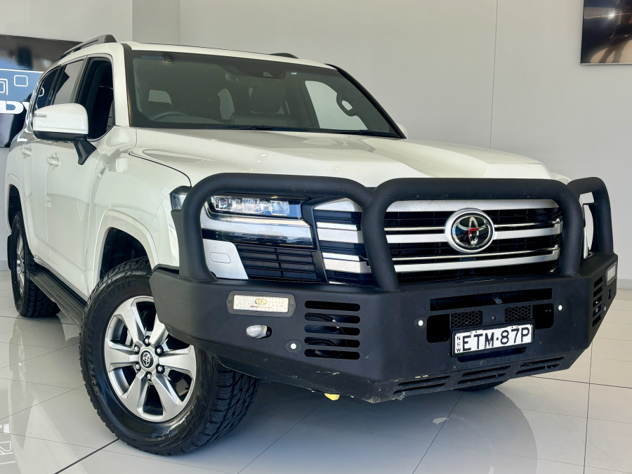 2022 Toyota LandCruiser FJA300R VX SUV Image 1