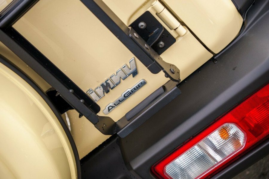 2024 Suzuki Jimny JB74 GLX Coupe Image 7