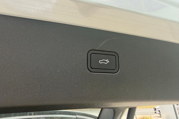 2024 MY25 Volvo EX30  Single Motor Extended Range Plus SUV Image 19