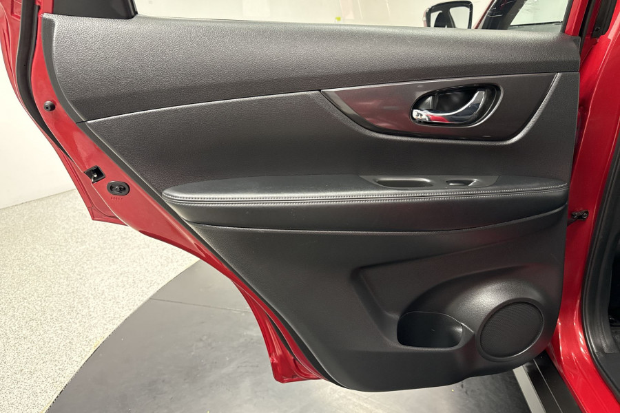 2019 Nissan X-Trail T32 Series II ST SUV Image 14