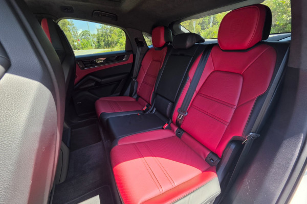 2024 Porsche Cayenne E3 II Tw.Turbo GTS Coupe Image 35
