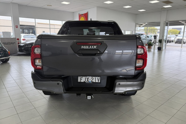 2024 Toyota HiLux GUN126R Rogue 48V Ute Image 8