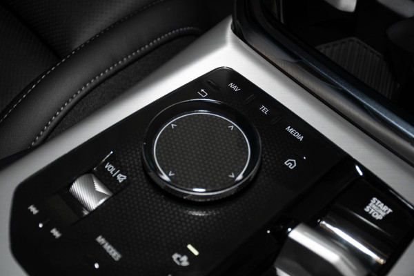 2026 BMW X3 G45 30e xDrive SUV image 15