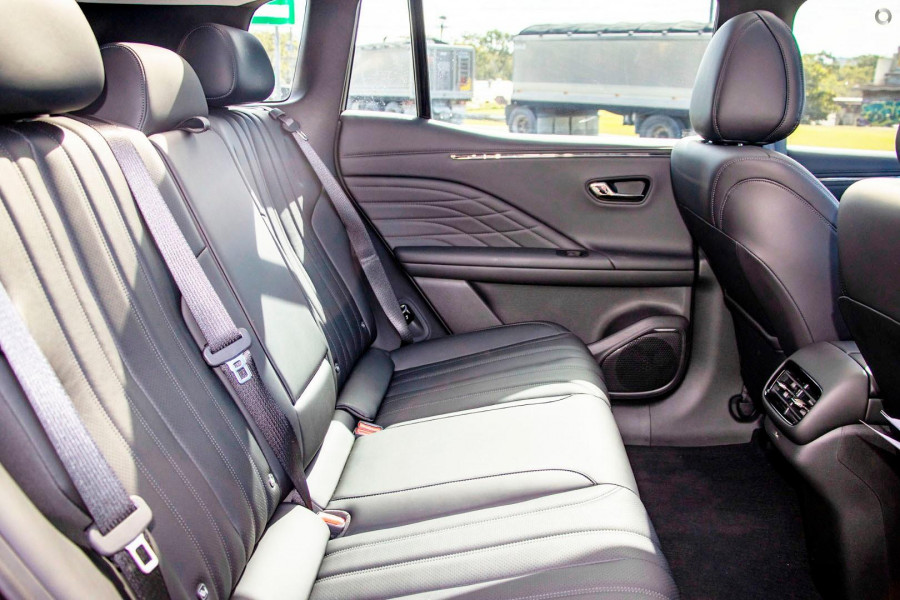2026 GAC AION V  Premium SUV Image 6