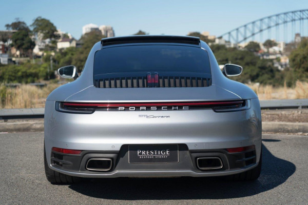 2020 Porsche 911 Carrera Coupe Image 4
