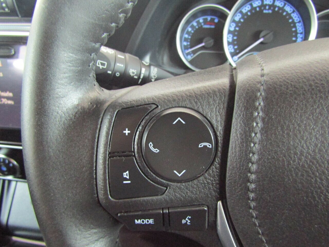 2016 Toyota Corolla ZRE182R Ascent Sport Hatch Image 13