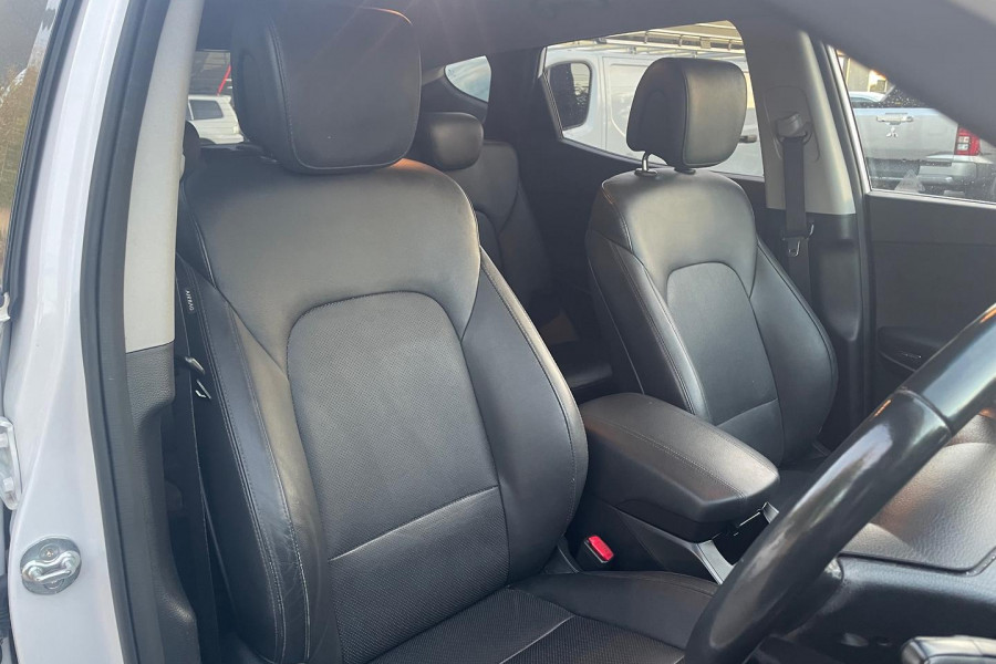 2017 Hyundai Santa Fe DM3 Series II Active X SUV Image 48