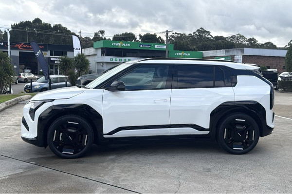 2025 Kia EV3 SV GT-Line SUV Image 4
