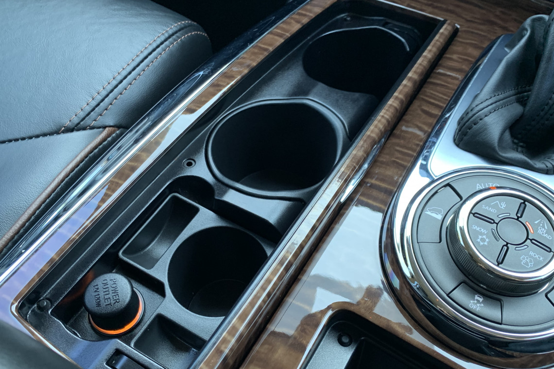 2023 Nissan Patrol Y62 Series 5 Ti SUV Image 19