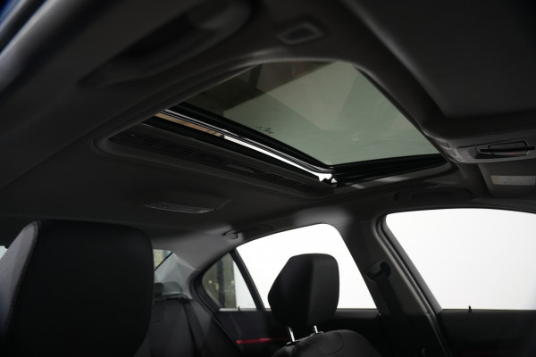 2018 BMW 3 Series 20d Sport Line Sedan Image 26