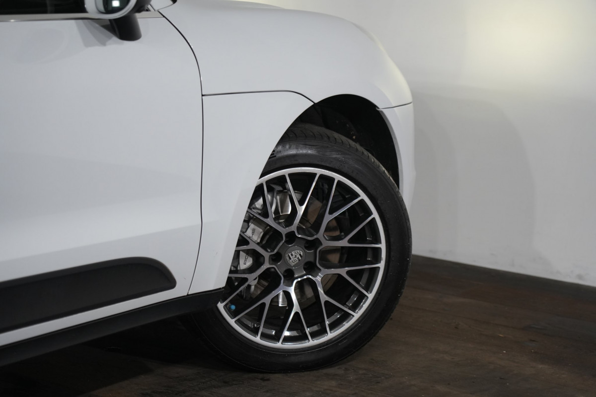 2018 Porsche Macan S SUV