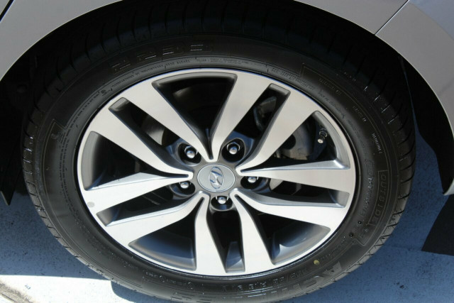 2019 Hyundai i30 PD2 MY19 Active Hatchback Mobile Image 16