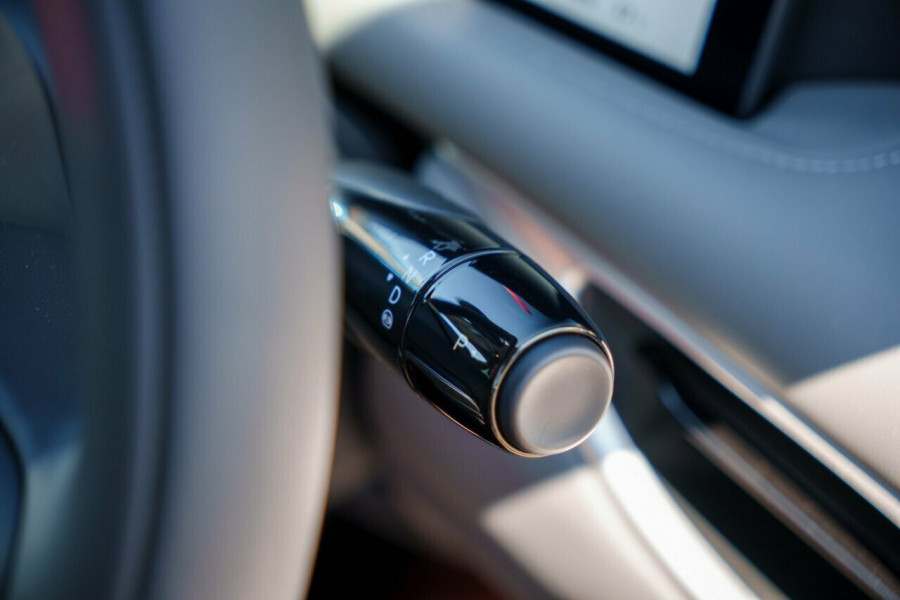 2025 MG IM5 P12L Premium Hatch Image 15