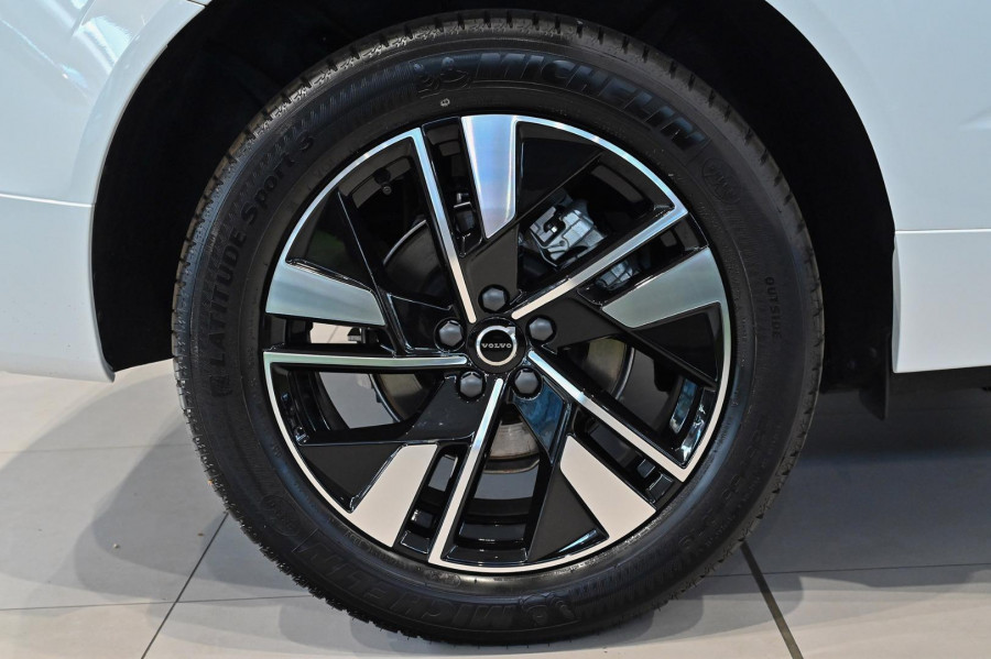 2026 Volvo XC60 UZ Plus B5 Bright SUV Image 21