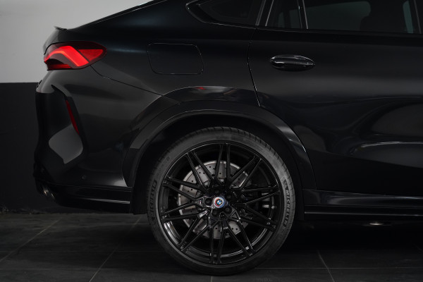 2021 BMW X6 M Competition SUV Image 13