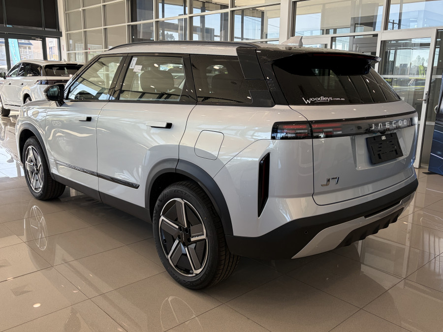 2026 MY25 Jaecoo J7 T35 SHS Summit SUV Image 5