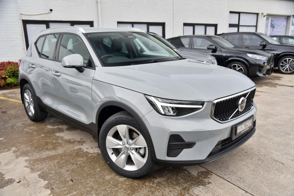 2025 Volvo XC40 XZ Plus B4 SUV Image 1