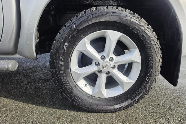 2010 Nissan Navara D40 ST-X Ute Image 11