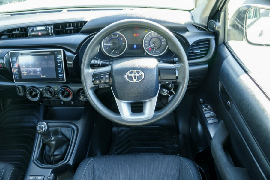 2018 Toyota HiLux  SR Double Cab Pick Up Image 9