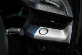 2024 MG MG5 AP32 Essence Sedan