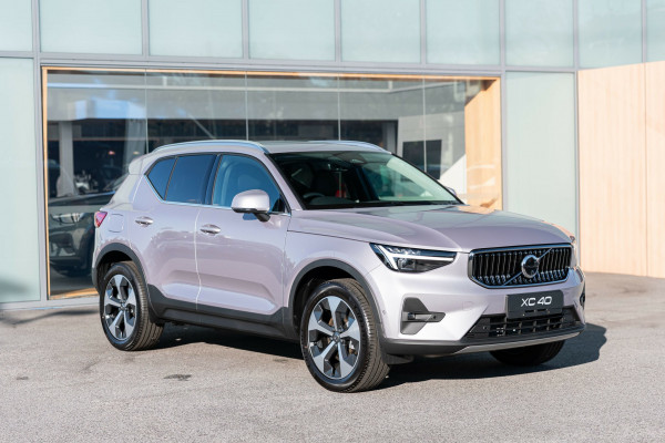 2026 Volvo XC40 XZ Ultra B4 Bright SUV Image 1