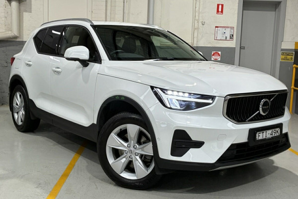 2025 Volvo XC40 XZ Plus B4 SUV Image 1