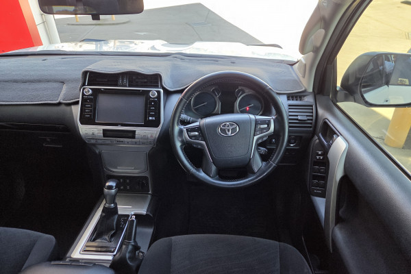 2017 Toyota LandCruiser Prado GDJ150R GXL SUV Image 13