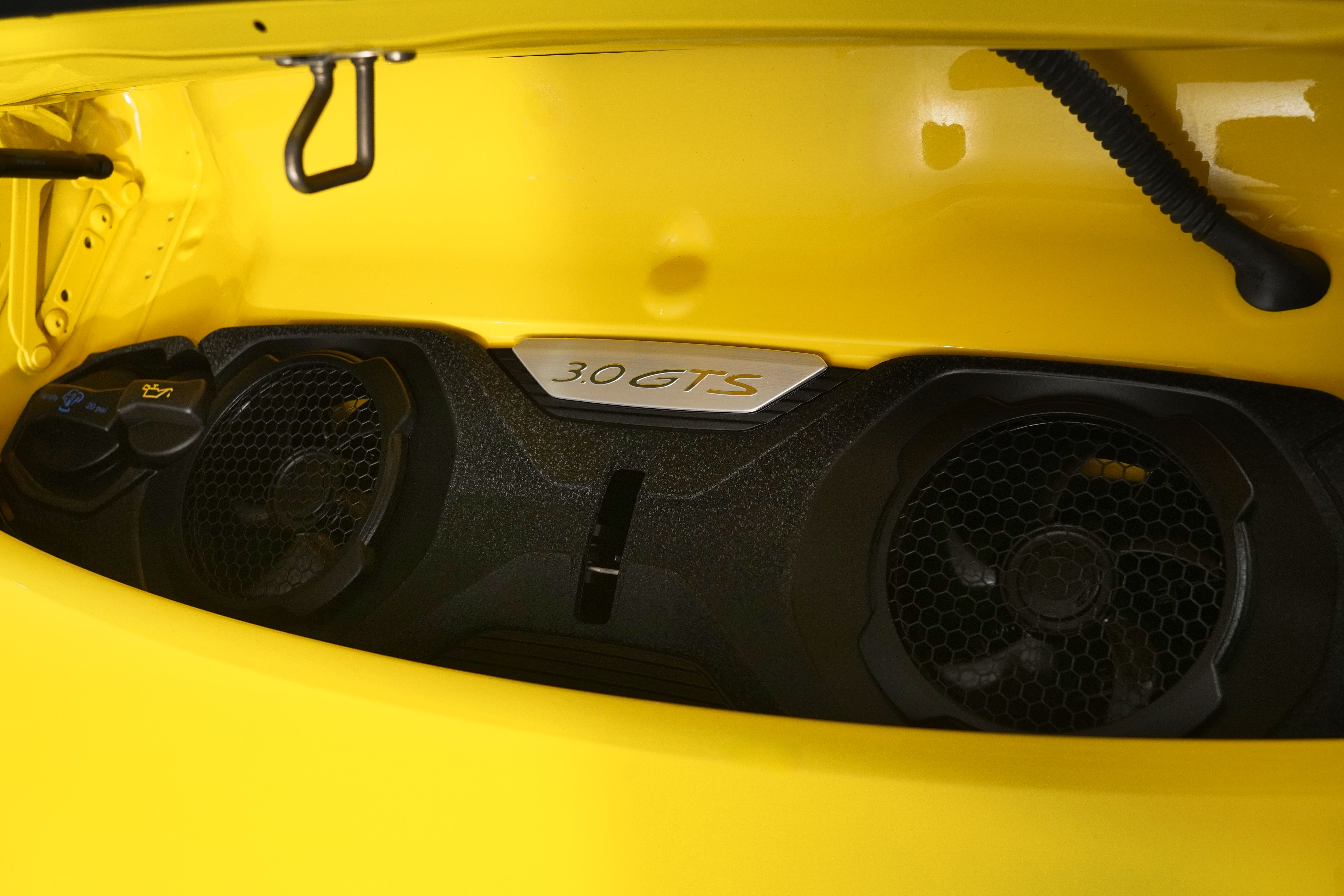2022 Porsche 911 Carrera GTS Coupe Image 24