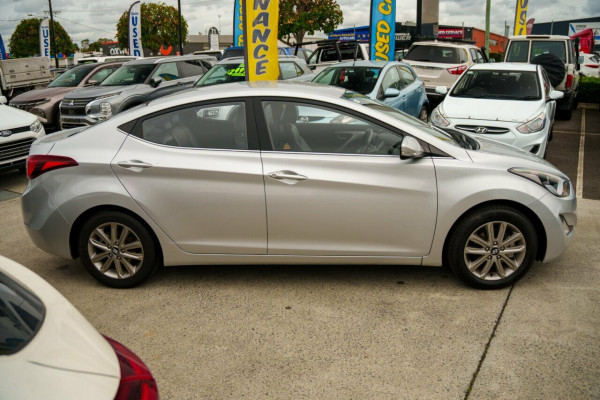 2013 Hyundai Elantra MD3 Trophy Sedan