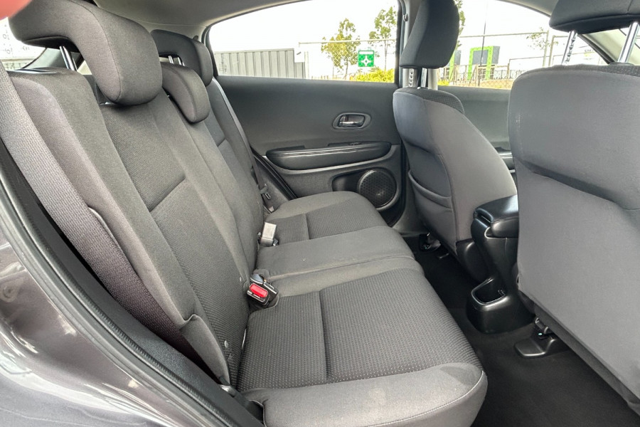 2019 Honda HR-V VTi SUV Image 10