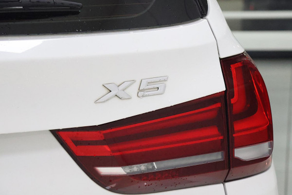 2015 BMW X5 F15 xDrive30d SUV image 4