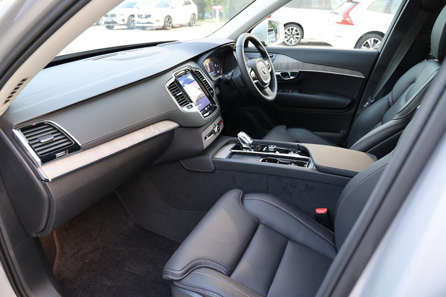 2024 MY25 Volvo XC90 L Series Ultra B6 Bright SUV Image 28