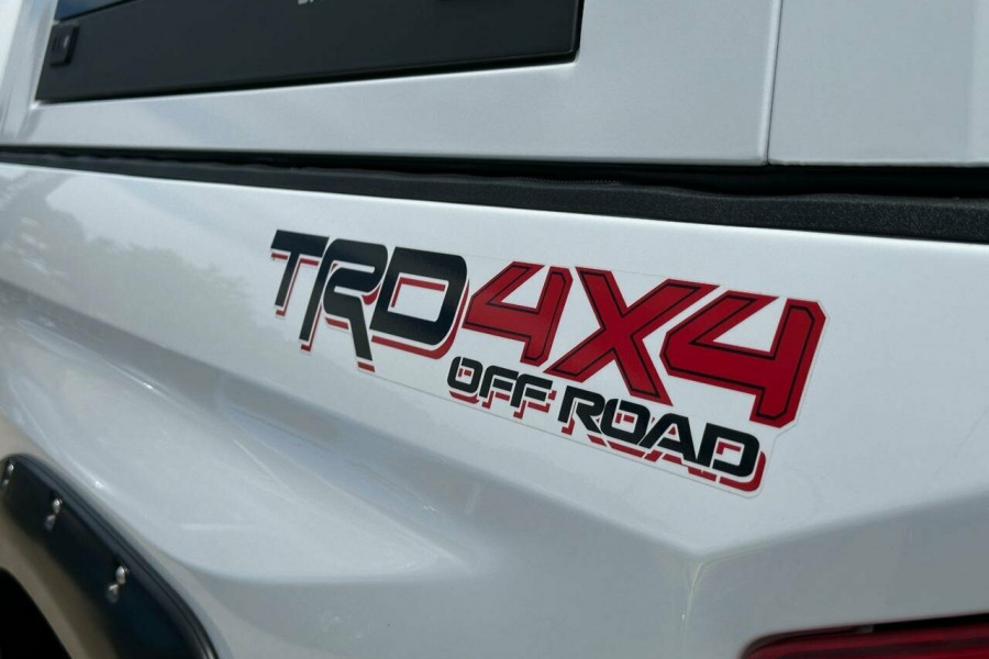 2021 Toyota Tundra - IMPORT Cab Chassis Image 10