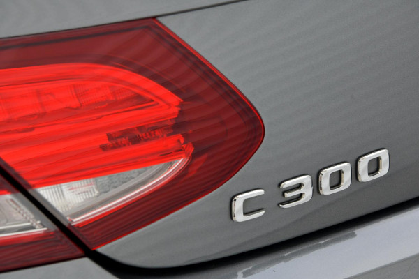 2016 Mercedes-Benz C-Class A205 C300 Convertible image 31