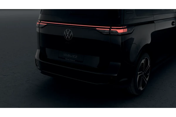 2025 Volkswagen ID. Buzz EB GTX People Mover Image 5