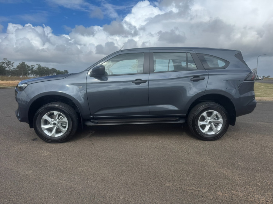 2026 Isuzu MU-X RJ LS-M SUV Image 6