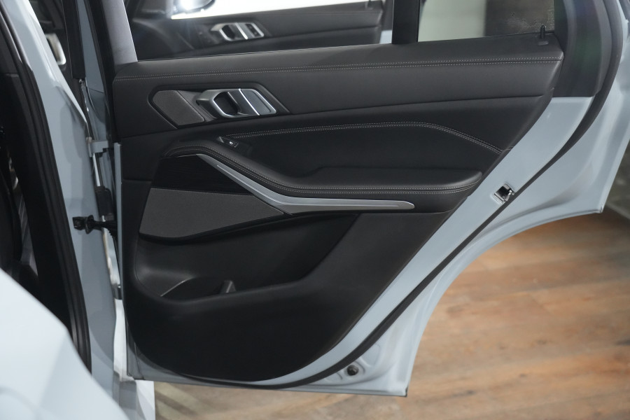 2023 BMW X5 xDrive30d M Sport SUV