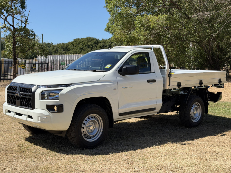 2026 Mitsubishi Triton MV  GLX Cab Chassis Image 3