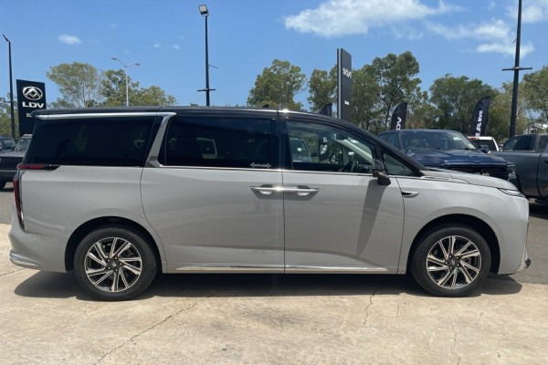 2023 LDV MIFA EPX1A Executive People Mover