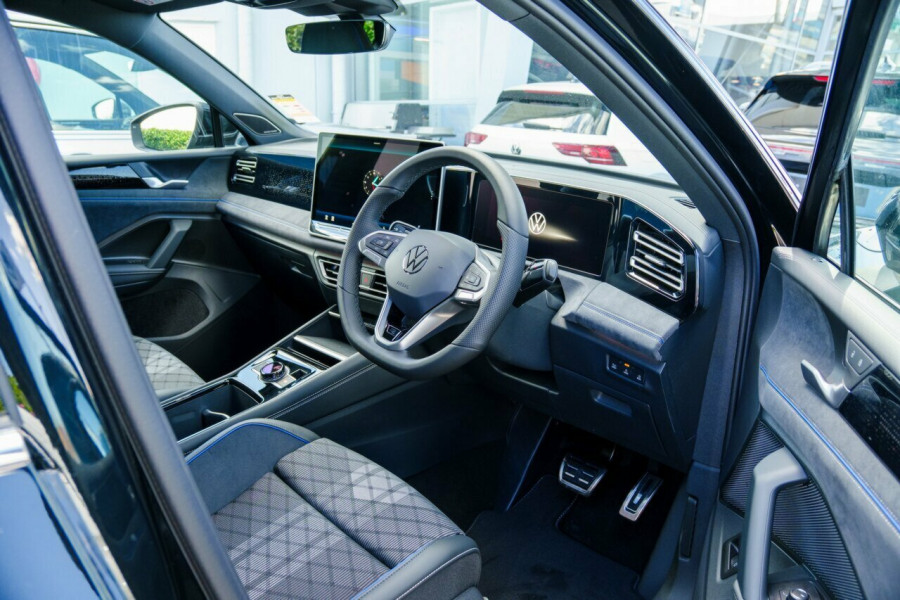 2026 Volkswagen Tiguan CT 150TSI R-Line SUV Image 13