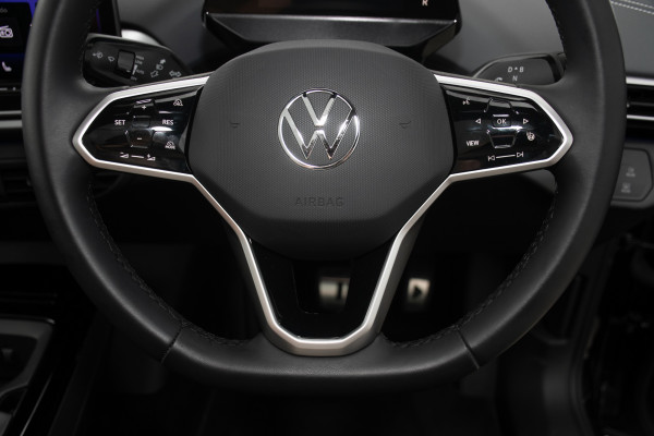 2025 Volkswagen ID. 5 E2 Pro SUV image 12