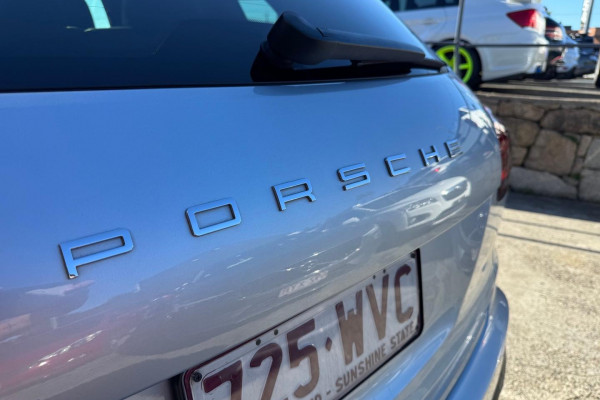 2016 MY17 Porsche Cayenne 92A Platinum Edition SUV Image 24