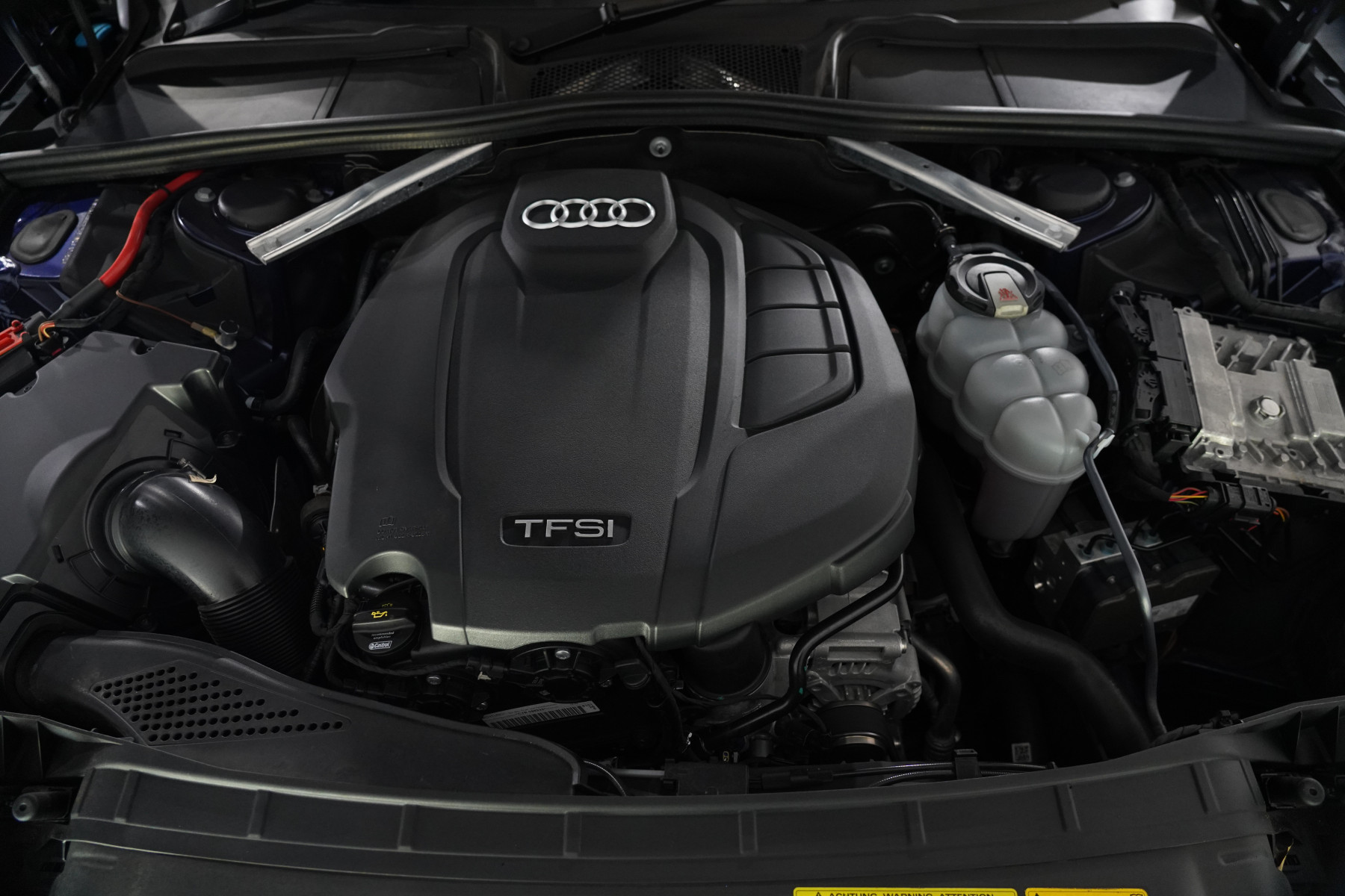 2020 Audi A4 45 Tfsi Quattro S Tronic Sport Sedan Image 35