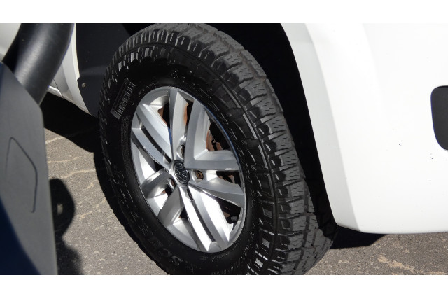 2017 Volkswagen Amarok 2H MY17 TDI420 CORE EDITION 4X4 Cab Chassis Image 11