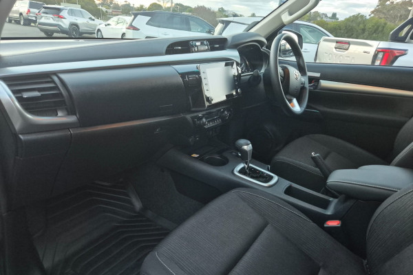 2024 Toyota HiLux GUN126R SR5 48V Ute Image 30