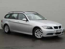 BMW 320i Touring SW