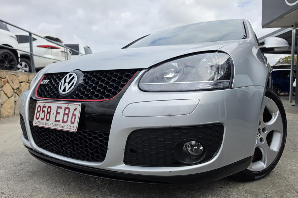 2007 Volkswagen Golf V GTI Hatch Image 2