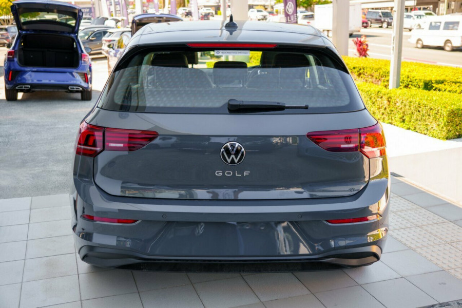 2026 Volkswagen Golf 8.5 110TSI Life Hatch Image 3