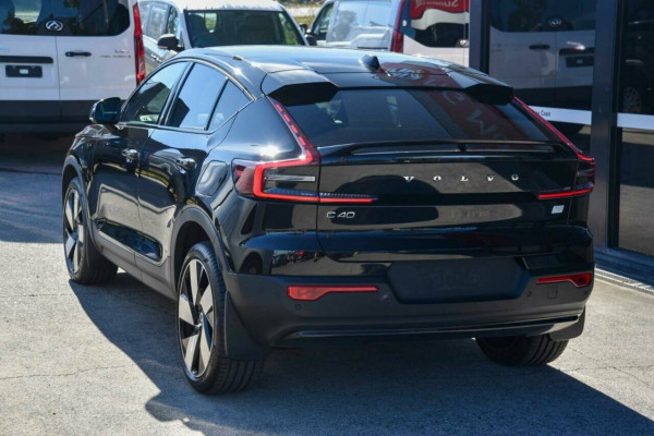 2023 Volvo C40 XK Recharge Twin SUV Image 5